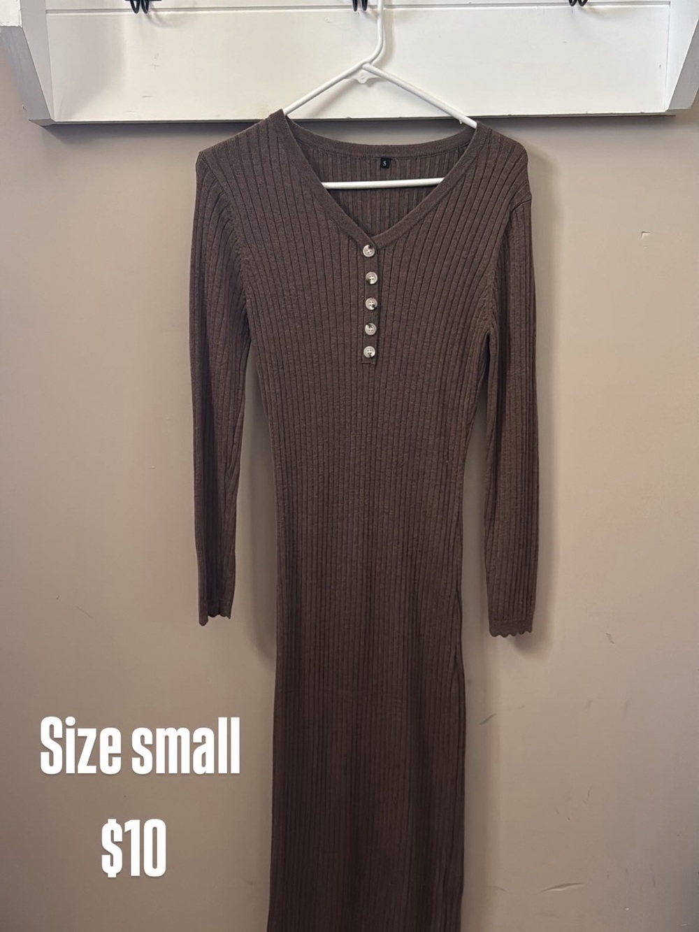 Brown Ribbed Button-Front Long Sleeve Dress